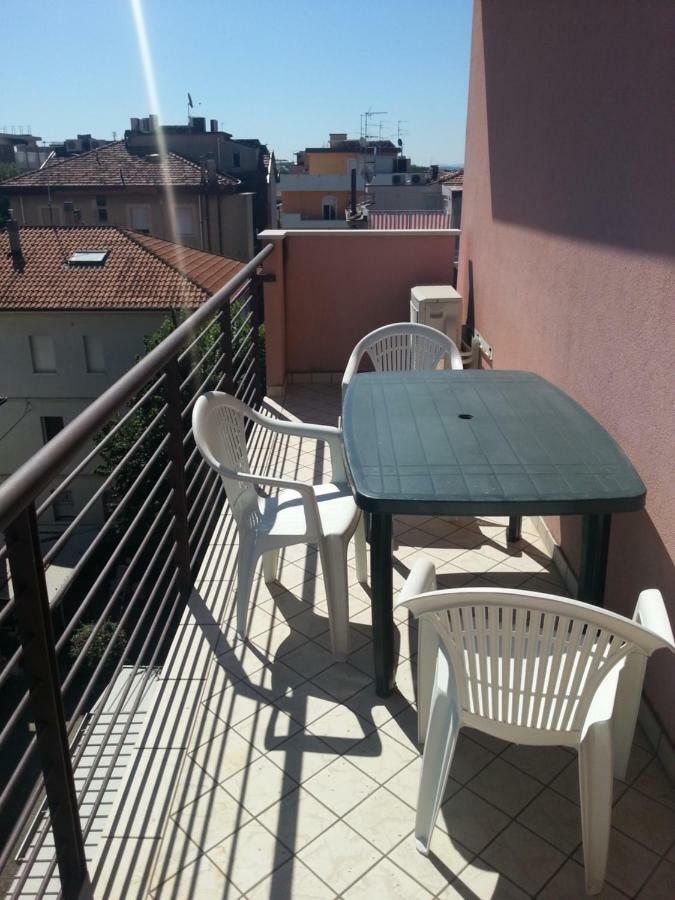 Vista Mare Apartman Rimini Kültér fotó