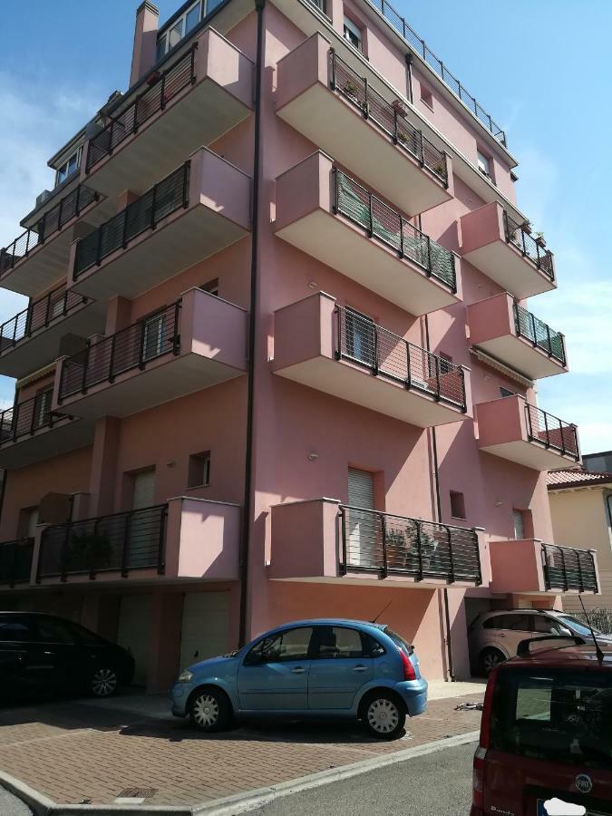 Vista Mare Apartman Rimini Kültér fotó